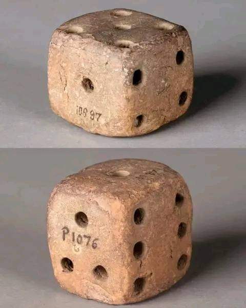 मोहनजोदड़ो से प्राप्त पासा की गोटी